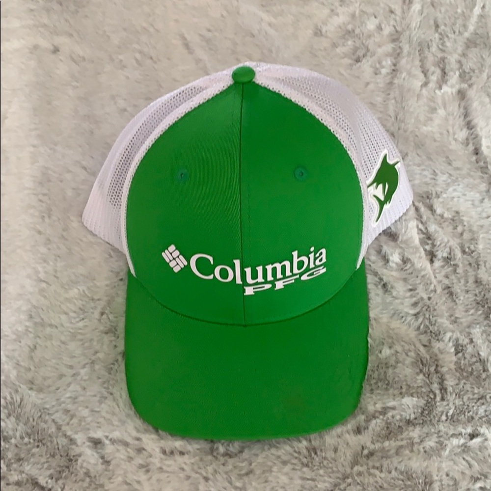 Columbia fitted hat